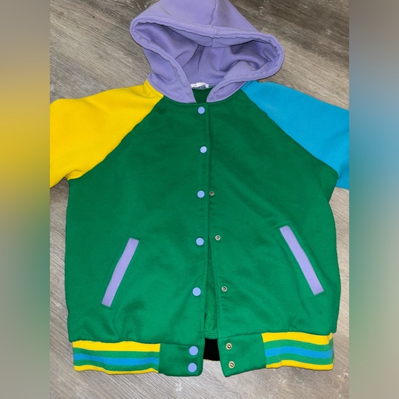 Jacket - Picture 1 of 4